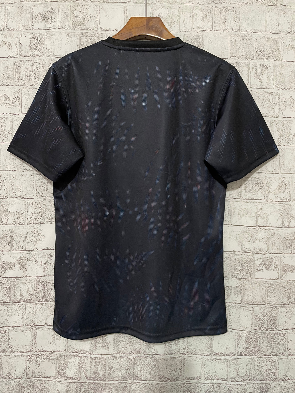 Wholesale 2022-2023 New Zealand training suits available in sizes small to 5XL.